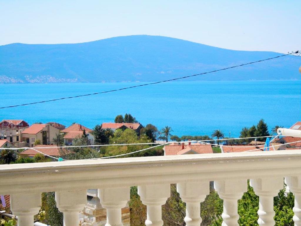 Villa Lastva Apartments تيفات المظهر الخارجي الصورة