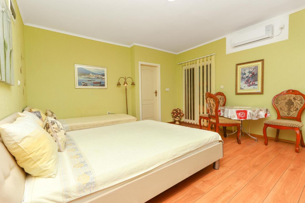 Villa Lastva Apartments تيفات المظهر الخارجي الصورة